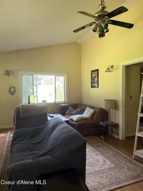 Living - 113 Bear Hill Rd, Clark Fork, ID 83811 photo 3 of 3