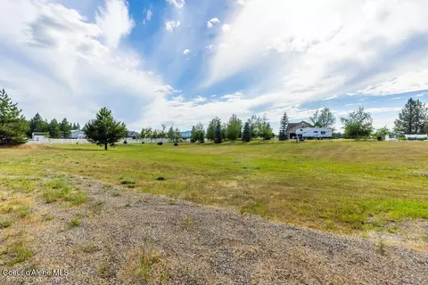 Exterior - 31574 N Sienna Loop, Athol, ID 83801 photo 4 of 17