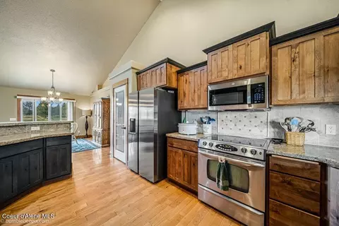 Kitchen - 31574 N Sienna Loop, Athol, ID 83801 photo 5 of 5