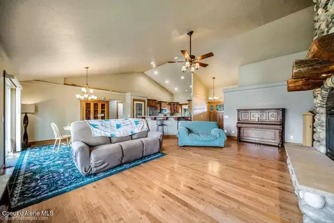 Living - 31574 N Sienna Loop, Athol, ID 83801 photo 5 of 5