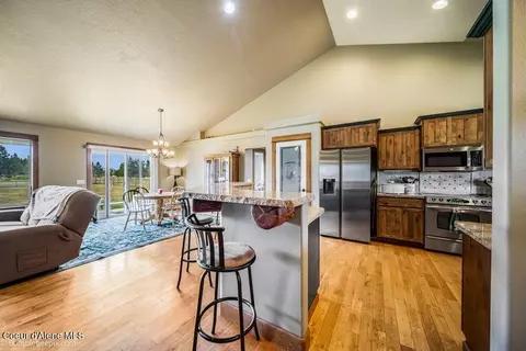 Kitchen - 31574 N Sienna Loop, Athol, ID 83801 photo 2 of 5