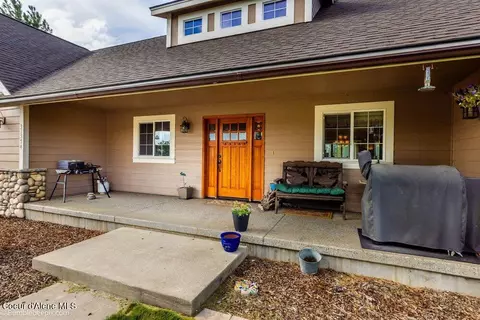 Exterior - 31574 N Sienna Loop, Athol, ID 83801 photo 1 of 17