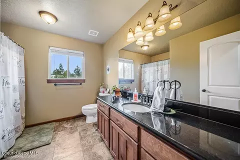 Bath - 31574 N Sienna Loop, Athol, ID 83801 photo 1 of 4
