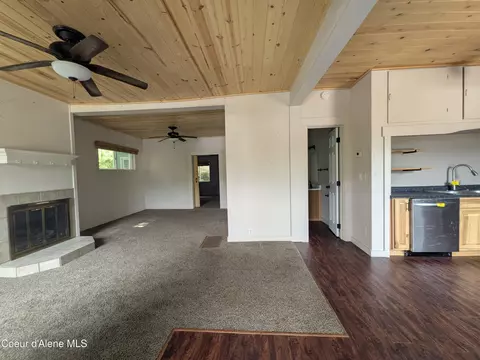 Living - 611 W Park Ave, Kellogg, ID 83837 photo 2 of 2