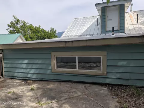 Exterior - 611 W Park Ave, Kellogg, ID 83837 photo 6 of 8