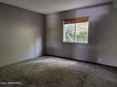 Bedroom - 611 W Park Ave, Kellogg, ID 83837 photo 2 of 3