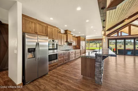 Kitchen - 3358 E Leebowe Ct, Hayden, ID 83835 photo 2 of 4
