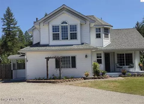 1599 Samuels Rd, Sandpoint, ID 83864