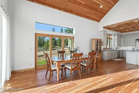 Dining - 4440 E Lisa Rd, Harrison, ID 83833 photo 2 of 2