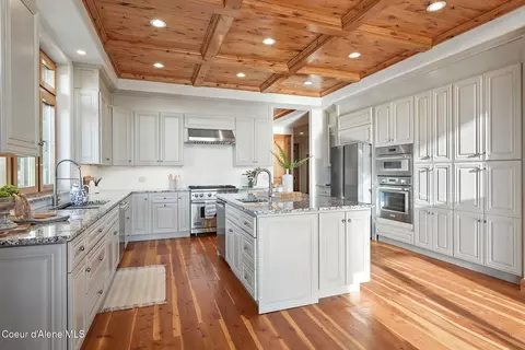 Kitchen - 4440 E Lisa Rd, Harrison, ID 83833 photo 2 of 4