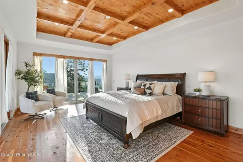 Bedroom - 4440 E Lisa Rd, Harrison, ID 83833 photo 1 of 8