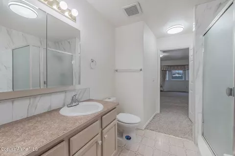 Bath - 3683 E Mullan Ave, Post Falls, ID 83854 photo 5 of 7