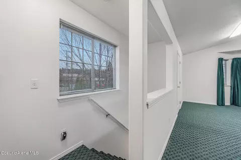 Entry Way - 3683 E Mullan Ave, Post Falls, ID 83854 photo 6 of 7