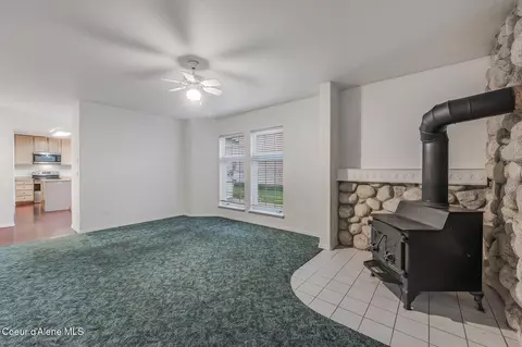 Living - 3683 E Mullan Ave, Post Falls, ID 83854 photo 4 of 8