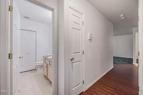 Entry Way - 3683 E Mullan Ave, Post Falls, ID 83854 photo 3 of 7
