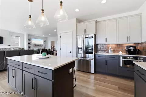 Kitchen - 1096 E Percival Ln, Post Falls, ID 83854 photo 3 of 3