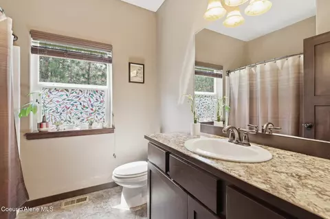 Bath - 3106 E Obadiah Ct, Athol, ID 83801 photo 4 of 5
