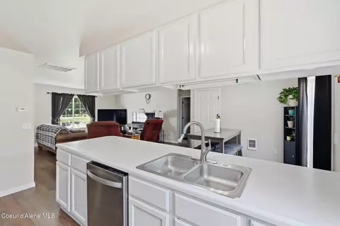 Kitchen - 2007 N Mackenzie Dr, Post Falls, ID 83854 photo 1 of 2