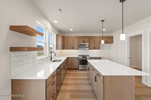 Kitchen - 6565 W Constantine Ln, Rathdrum, ID 83858 photo 1 of 7