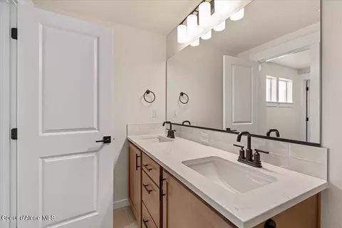 Bath - 6565 W Constantine Ln, Rathdrum, ID 83858 photo 5 of 5