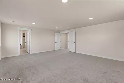 Bedroom - 6565 W Constantine Ln, Rathdrum, ID 83858 photo 2 of 8