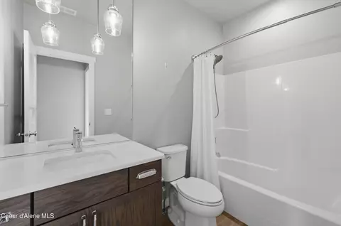 Bath - 4831 E Dorado Ave, Post Falls, ID 83854 photo 2 of 3