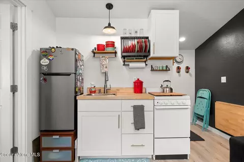 Kitchen - 616 Upper Third St, Kellogg, ID 83837 photo 1 of 2