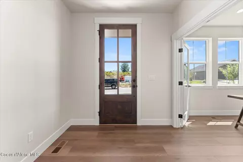 Entry Way - 3509 Blaze Lp, Post Falls, ID 83854 photo 1 of 12