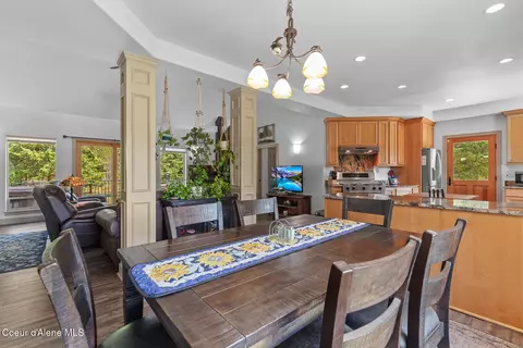Dining - 10240 E Howard Rd, Athol, ID 83801 photo 4 of 4