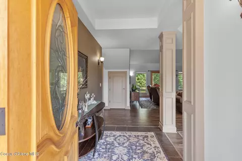 Entry Way - 10240 E Howard Rd, Athol, ID 83801 photo 2 of 3