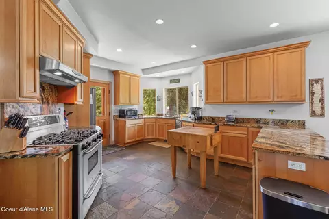 Kitchen - 10240 E Howard Rd, Athol, ID 83801 photo 1 of 9