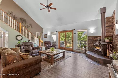 Living - 10240 E Howard Rd, Athol, ID 83801 photo 4 of 8
