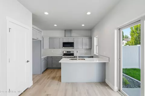 Kitchen - 751 N Galbraith Lp, Post Falls, ID 83854 photo 3 of 3