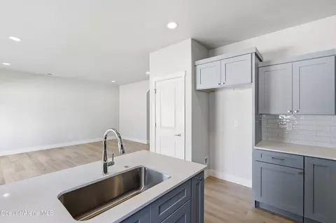 Kitchen - 751 N Galbraith Lp, Post Falls, ID 83854 photo 2 of 3