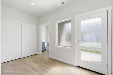 Entry Way - 751 N Galbraith Lp, Post Falls, ID 83854 photo 2 of 5