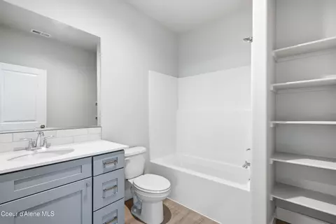 Bath - 751 N Galbraith Lp, Post Falls, ID 83854 photo 3 of 3