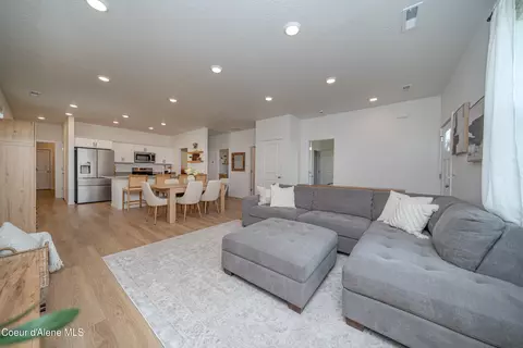 Living - 5150 E Antares Ln, Post Falls, ID 83854 photo 1 of 1