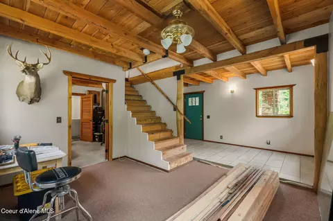 Entry Way - 245 E Wrenco Rd, Sandpoint, ID 83864 photo 1 of 9