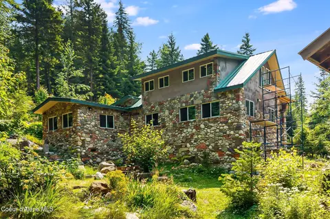 Exterior - 245 E Wrenco Rd, Sandpoint, ID 83864 photo 3 of 16
