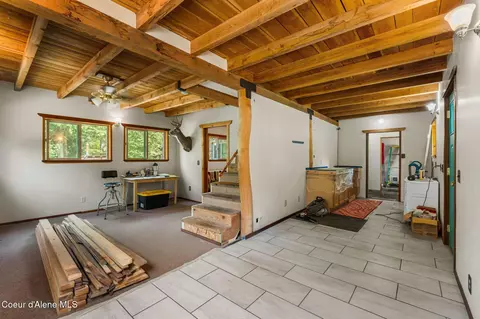 Entry Way - 245 E Wrenco Rd, Sandpoint, ID 83864 photo 2 of 9