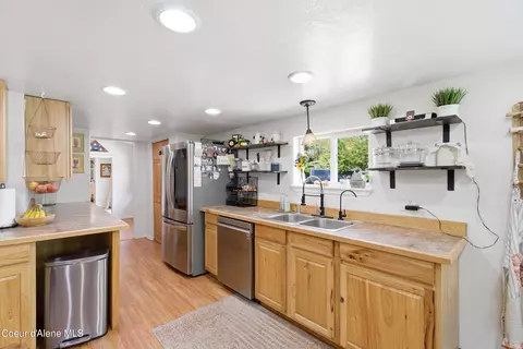 Kitchen - 1815 N Corbin Rd, Post Falls, ID 83854 photo 2 of 2