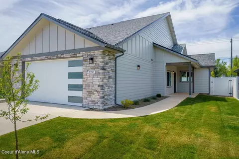 7379 N Breaux Dr, Coeur D'alene, ID 83815