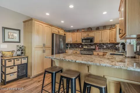 Kitchen - 11413 N Summit Loop, Hauser, ID 83854 photo 1 of 4