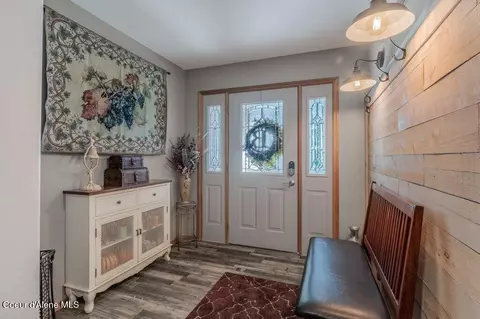 Entry Way - 11413 N Summit Loop, Hauser, ID 83854 photo 1 of 3