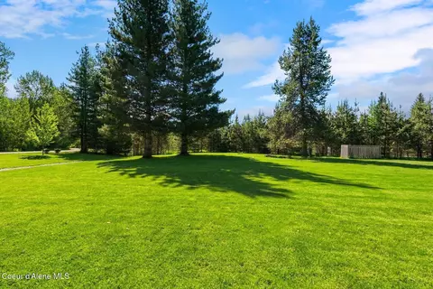 Exterior - 925 Lower Pack River Rd, Sandpoint, ID 83864 photo 4 of 11