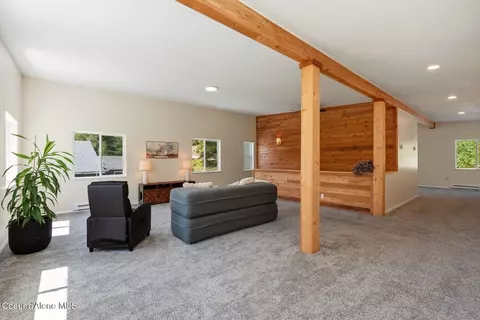 Living - 925 Lower Pack River Rd, Sandpoint, ID 83864 photo 6 of 6