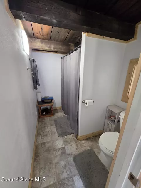 Bath - 741 Nine Mile Rd, Wallace, ID 83873 photo 3 of 3