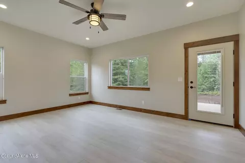 Living - L1b8 N Eclipse Road, Rathdrum, ID 83858 photo 7 of 7