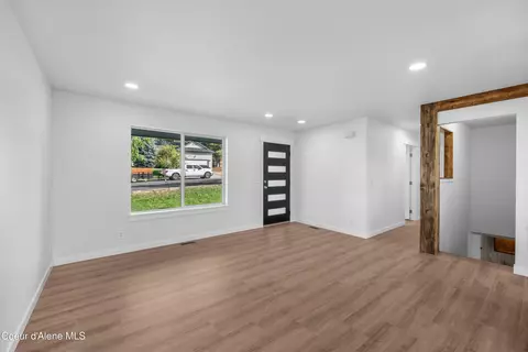 Living - 2875 N Rawhide Ridge Rd, Post Falls, ID 83854 photo 2 of 7
