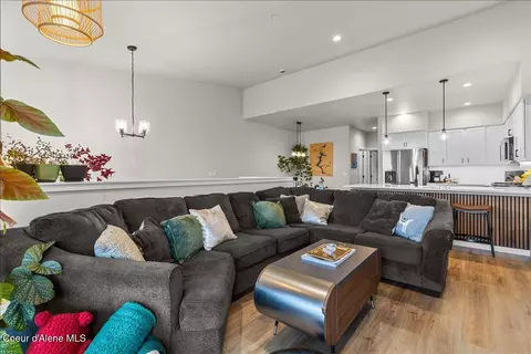 Living - 930 E Railroad Ave, Post Falls, ID 83854 photo 2 of 3